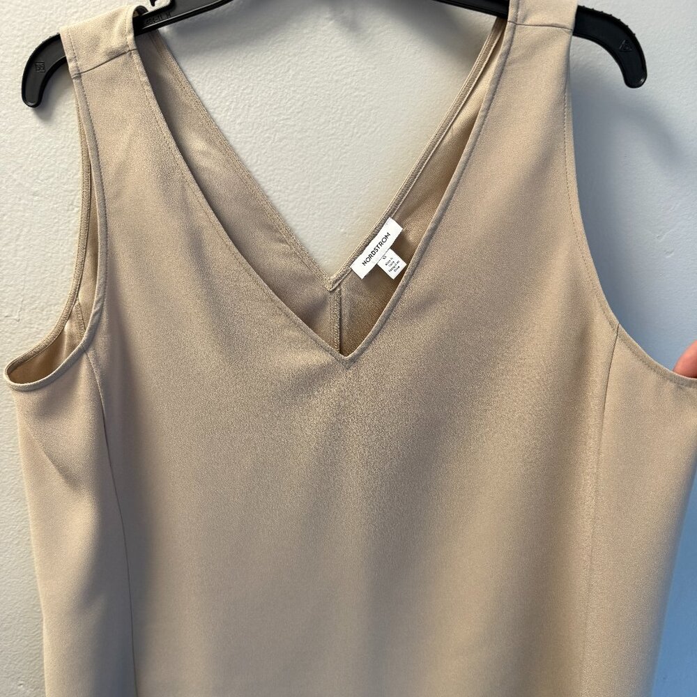 NWOT NORDSTROM Everyday XL  V-Neck Camisole Beige/Gold/Tan